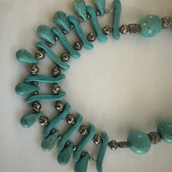 Turquoise Howlite Statement Necklace Silver Tone 26" Boho - Picture 4 of 5